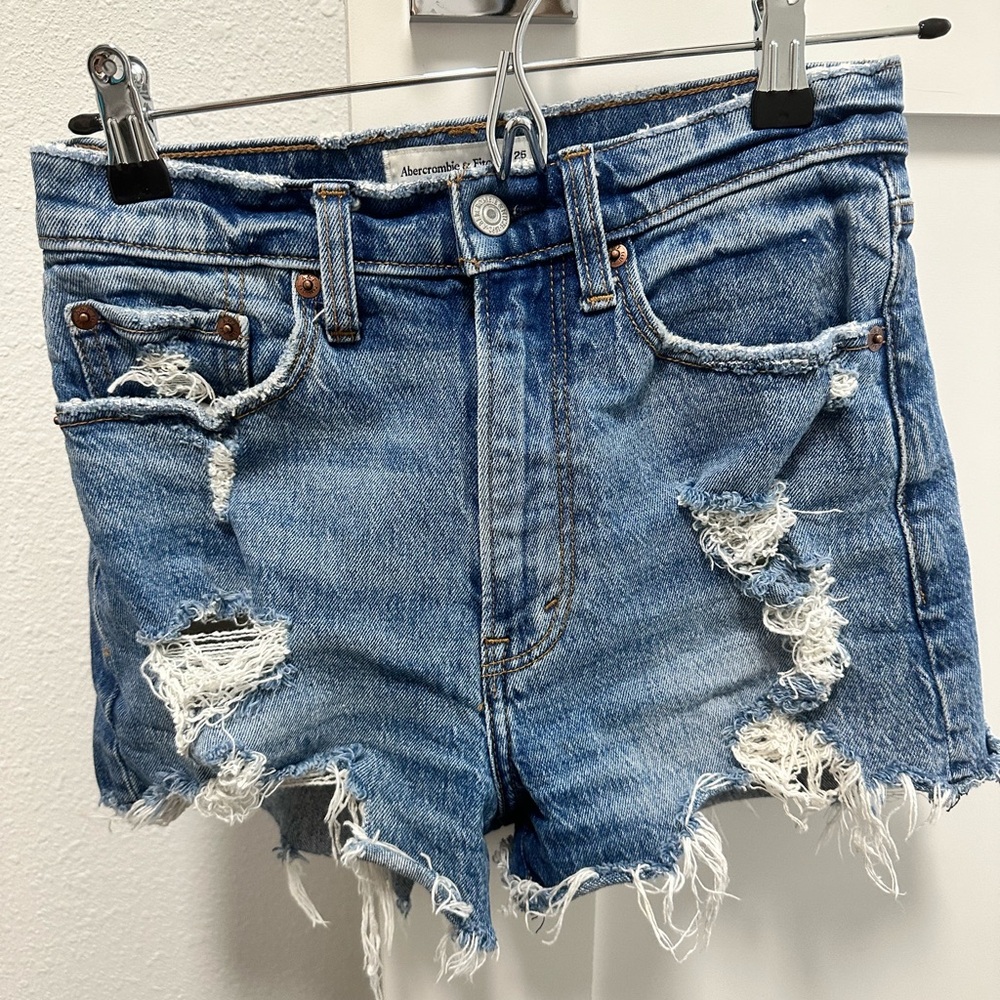 Abercrombie Curve Love Mom High Rise Shorts